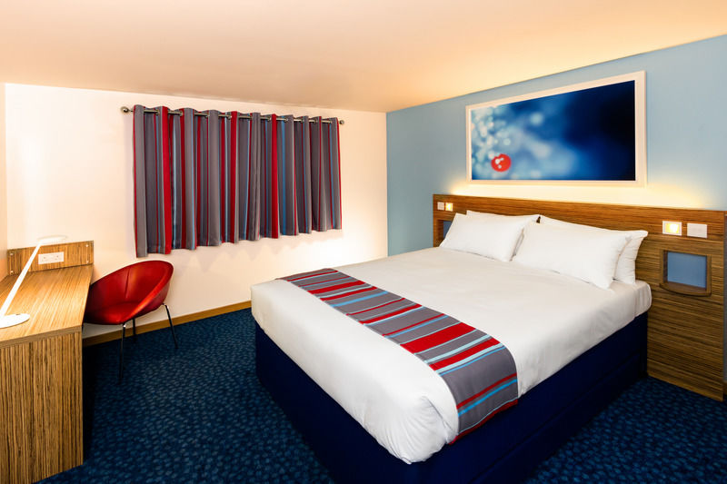 Travelodge York Tadcaster Bilbrough Extérieur photo