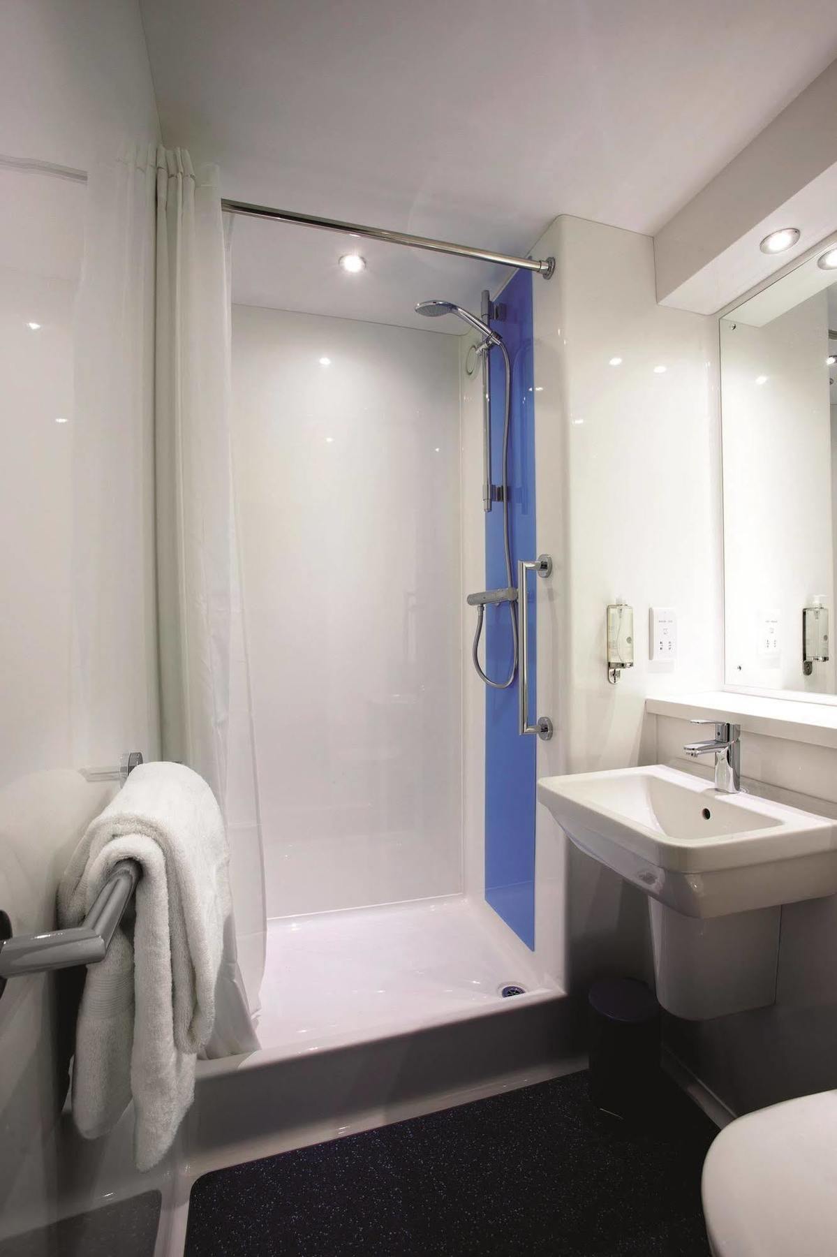 Travelodge York Tadcaster Bilbrough Extérieur photo
